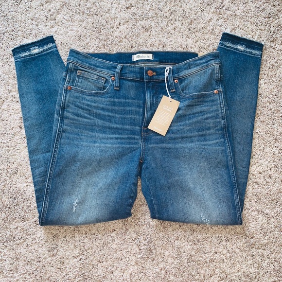 Madewell Mid-Rise Skinny Jeans in York Wash - Picture 2 of 8